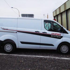 location – utilitaire – 7m3 – fourgon – location fourgon – issoire – camionnette – ford – transit – ford transit